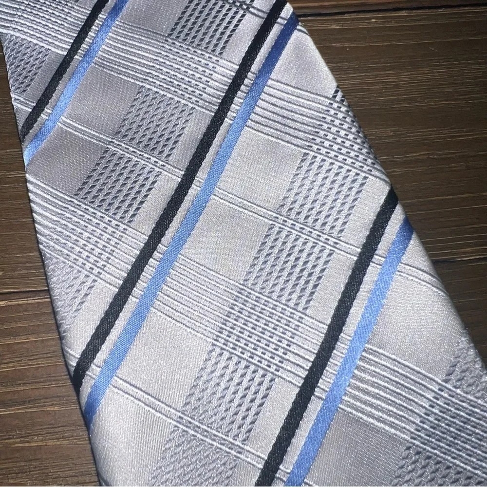 Donald Trump signature collection silk tie - Picture 5 of 5